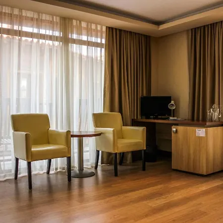 מלון Family Casa Del Mare סוזופול