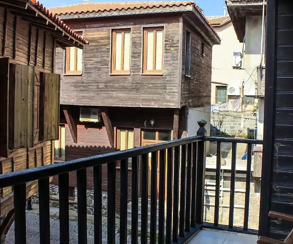 Family Casa Del Mare 3* Созополь